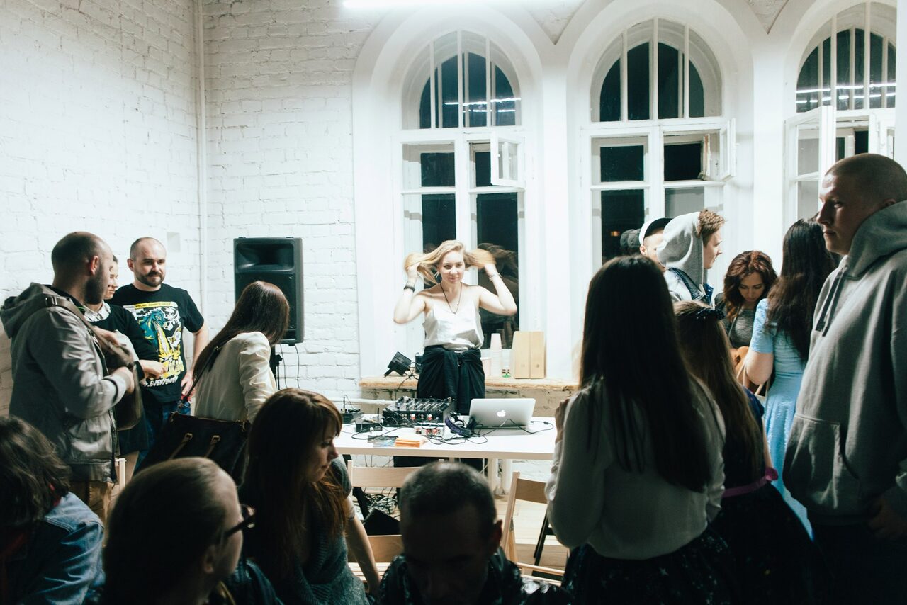 Арендовать Лофт - пространство Космос в Сестрорецке