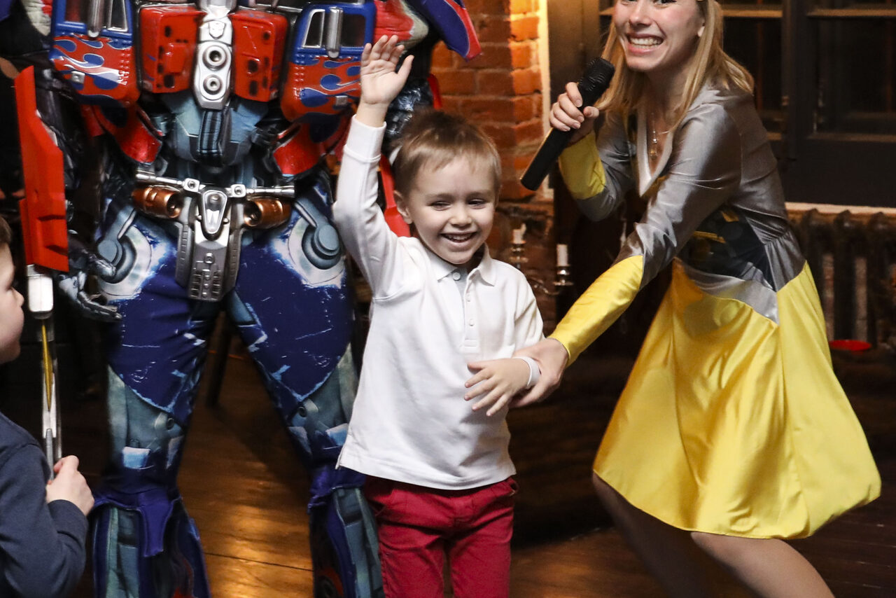 Арендовать БАХРУШИНЪ LOFT. Лофт с арочными окнами 