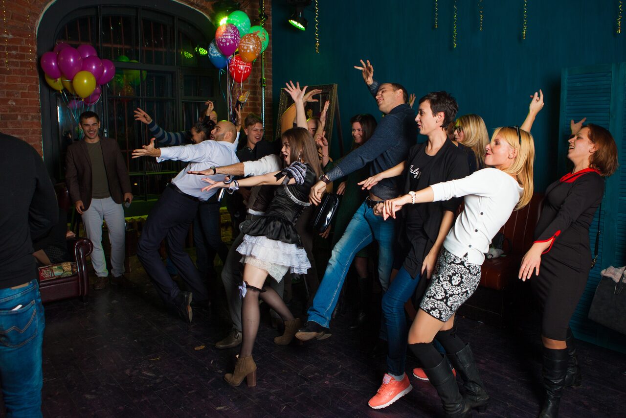 Арендовать БАХРУШИНЪ LOFT. Лофт с арочными окнами 