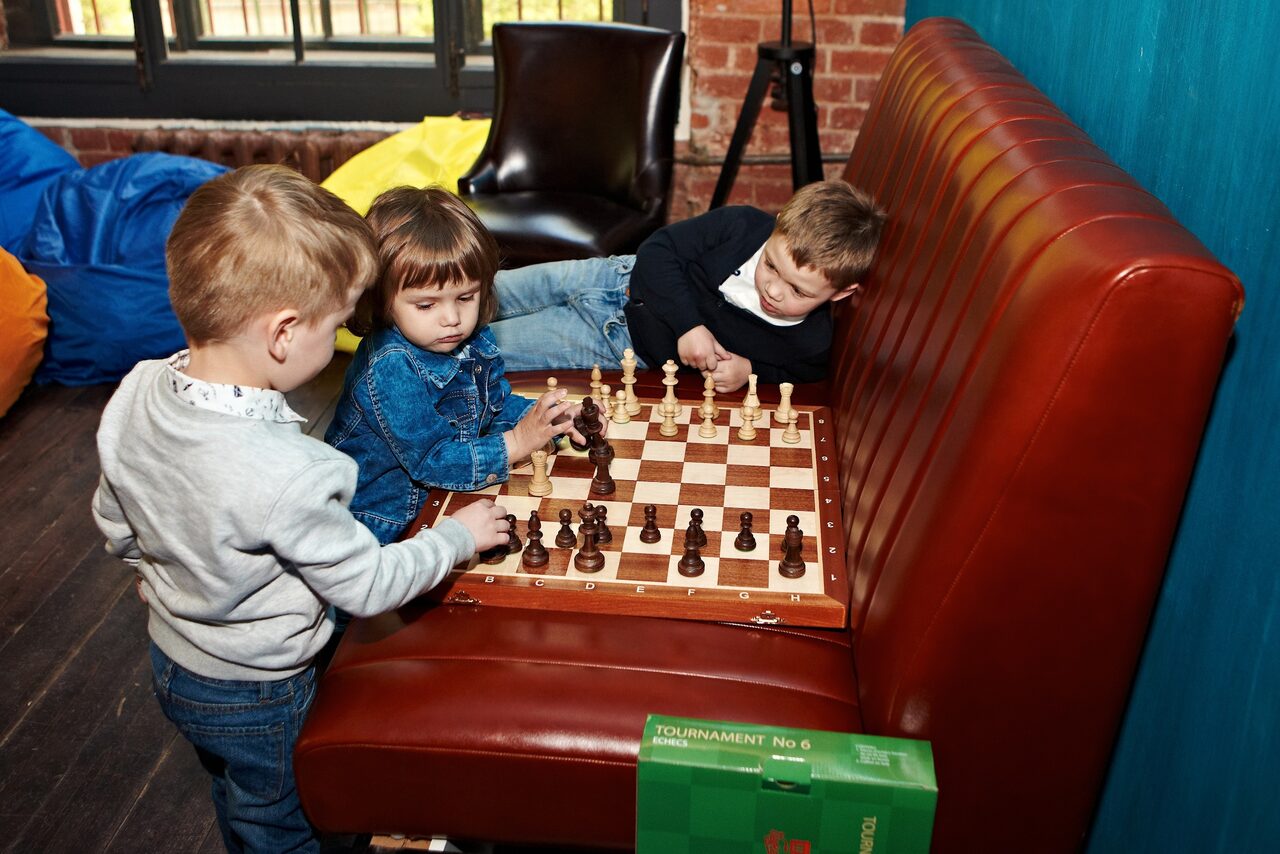 Арендовать БАХРУШИНЪ LOFT. Лофт с арочными окнами 