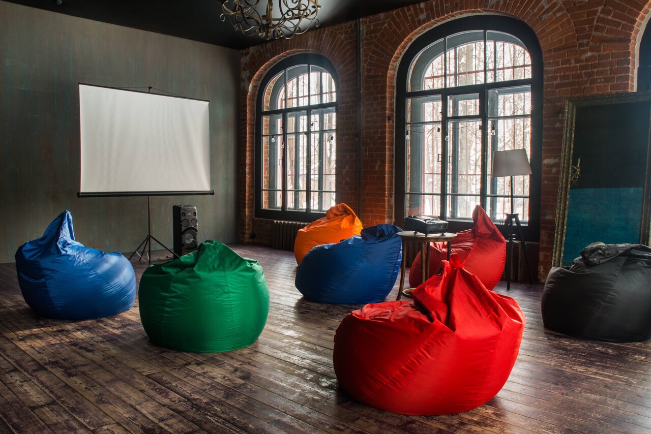 Арендовать БАХРУШИНЪ LOFT. Лофт с арочными окнами 