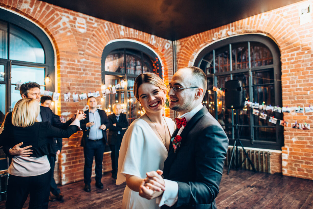 Арендовать БАХРУШИНЪ LOFT. Лофт с арочными окнами 