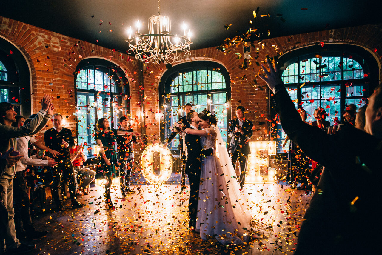 Арендовать БАХРУШИНЪ LOFT. Лофт с арочными окнами 