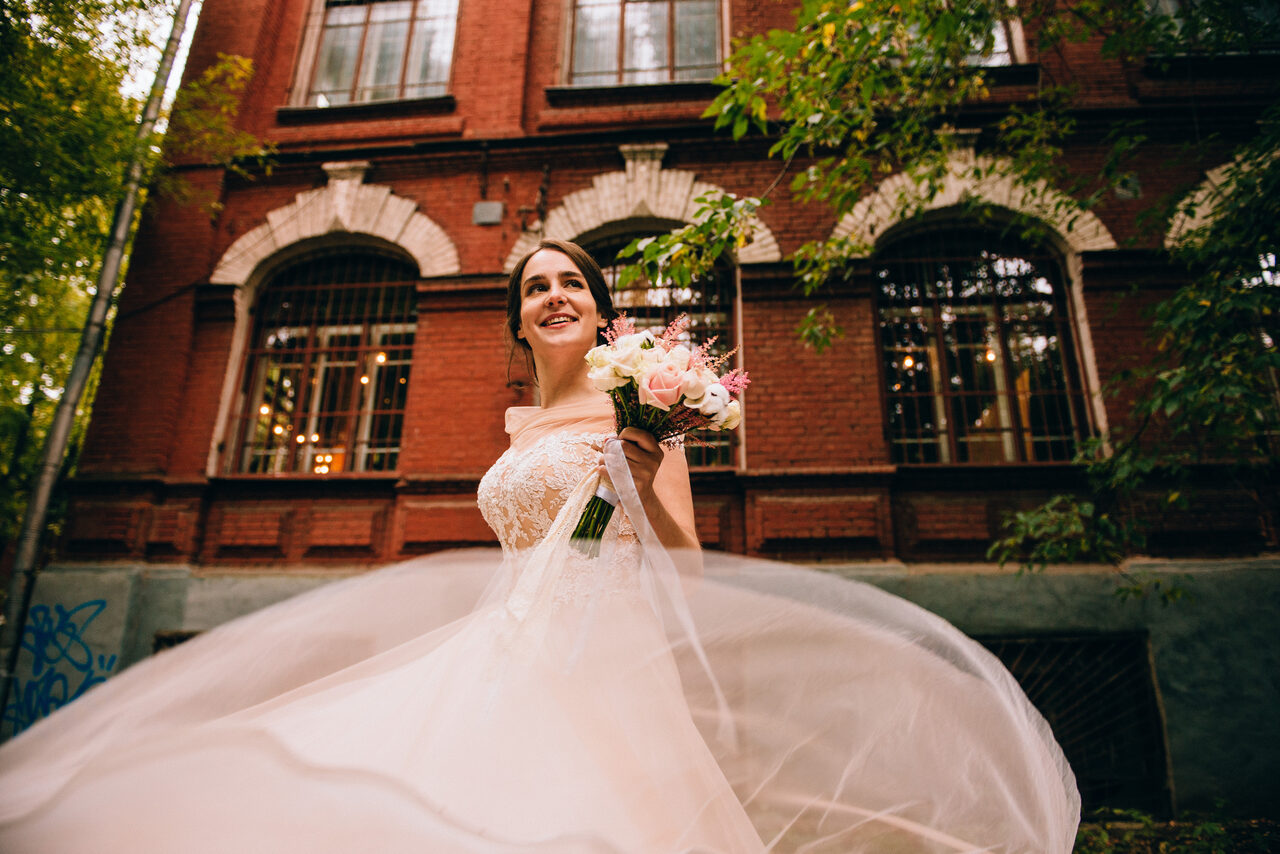 Арендовать БАХРУШИНЪ LOFT. Лофт с арочными окнами 