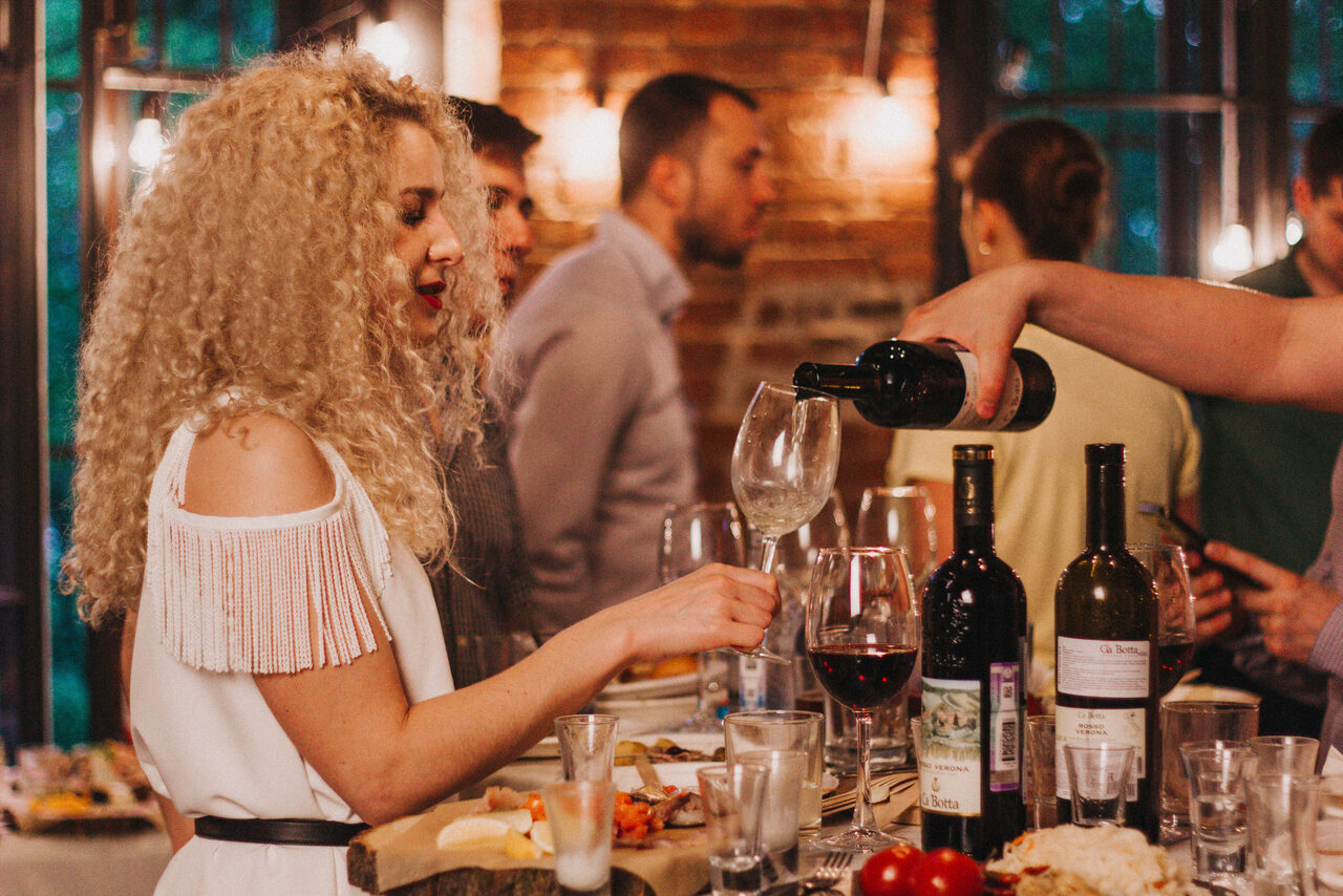 Арендовать БАХРУШИНЪ LOFT. Лофт с арочными окнами 