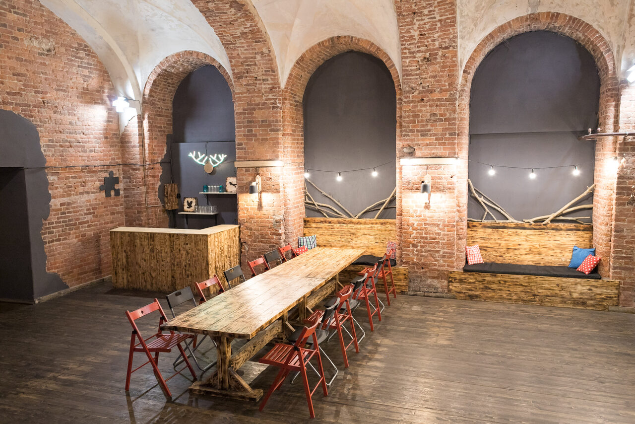 Арендовать Лофт с арочными окнами и отдельным входом