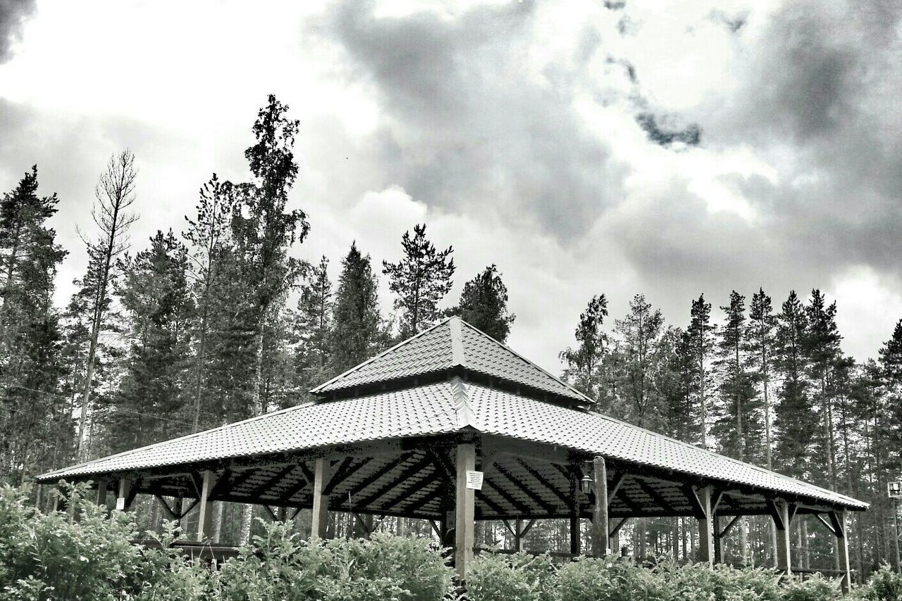 Арендовать Бар МОТОР. Крытая беседка за городом СПб