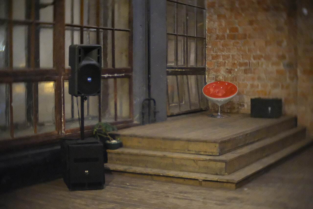 Арендовать Mazel Tov Studio Просторный лофт с отдельным входом