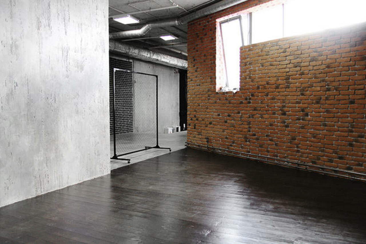 Арендовать Studio No. 8. Зонированный лофт на Ладожской 