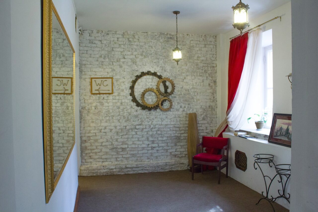 Арендовать Андеграунд клуб Гарцующий Дредноут