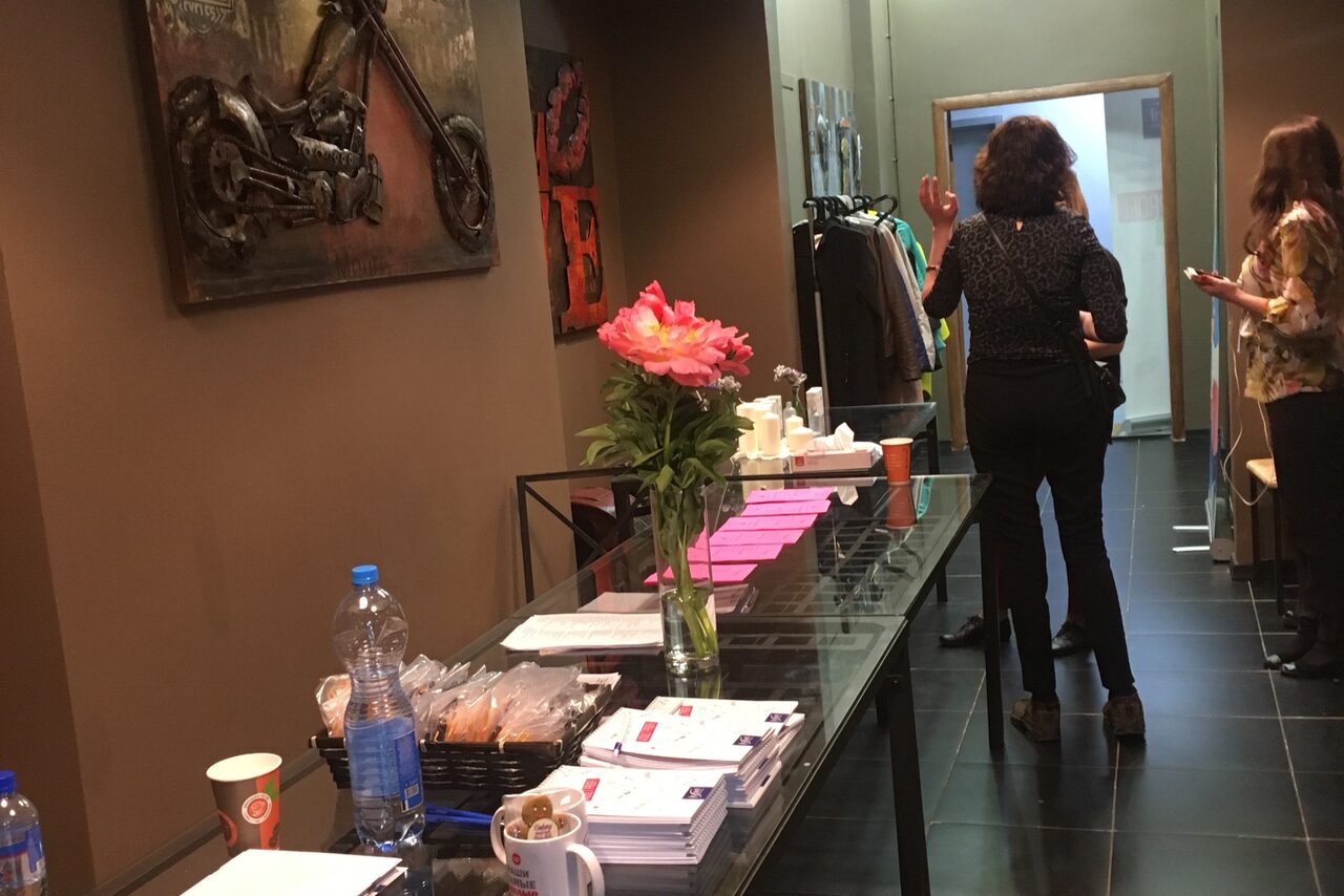 Арендовать StolOFFka Большой зал в бизнес центре 