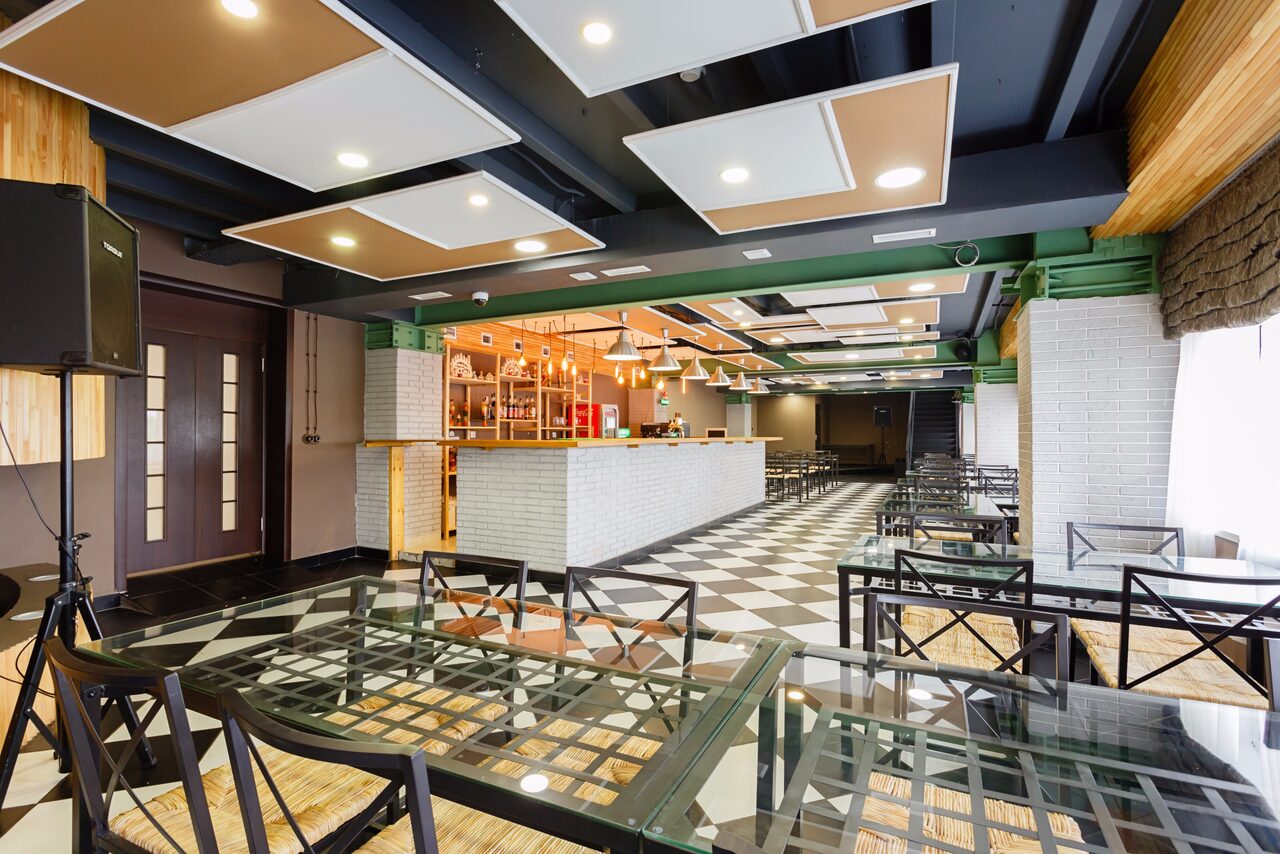 Арендовать StolOFFka Дизайнерский конференц-зал