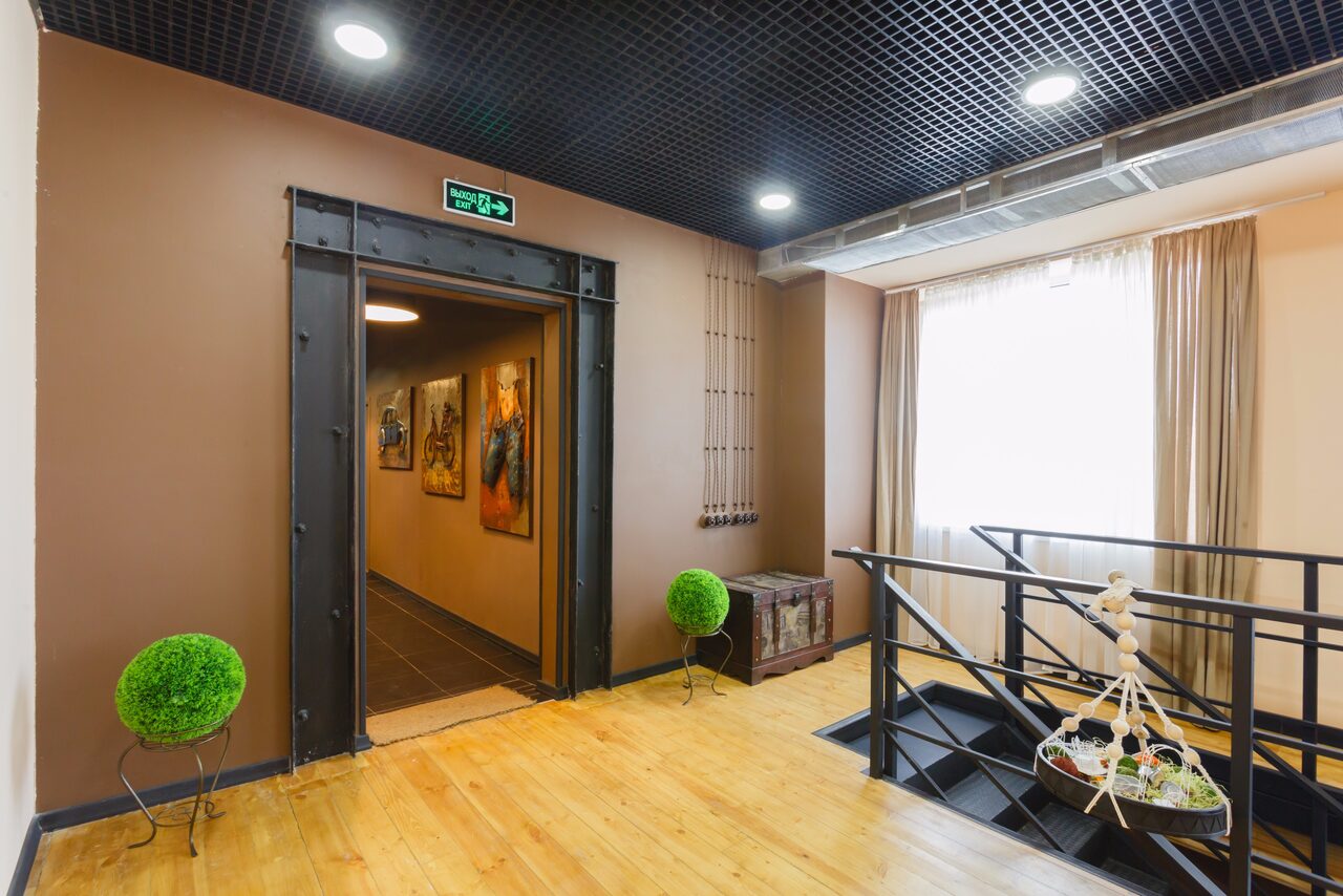 Арендовать StolOFFka Дизайнерский конференц-зал