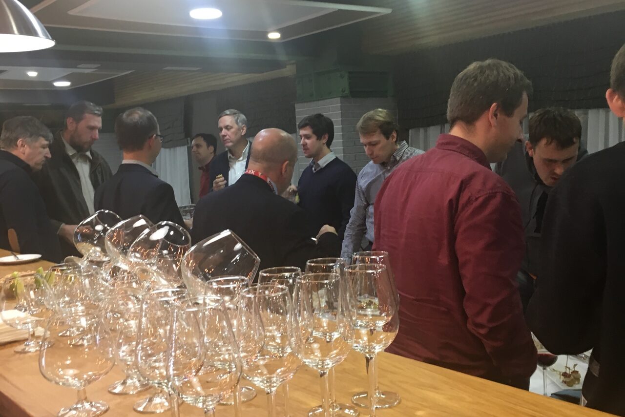 Арендовать StolOFFka Лофт с видом на Москву-реку