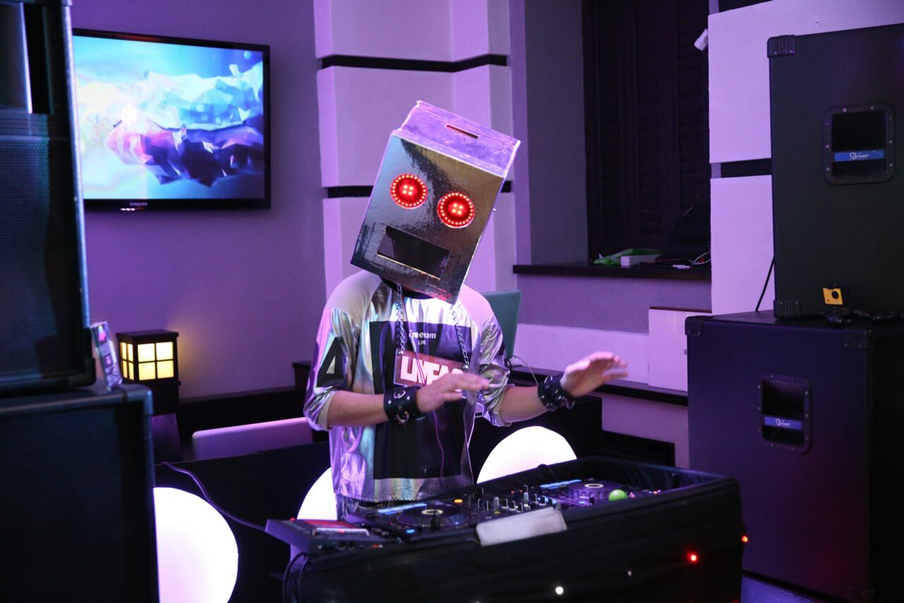 Арендовать Клуб Ведущих Лофт с оборудованием 