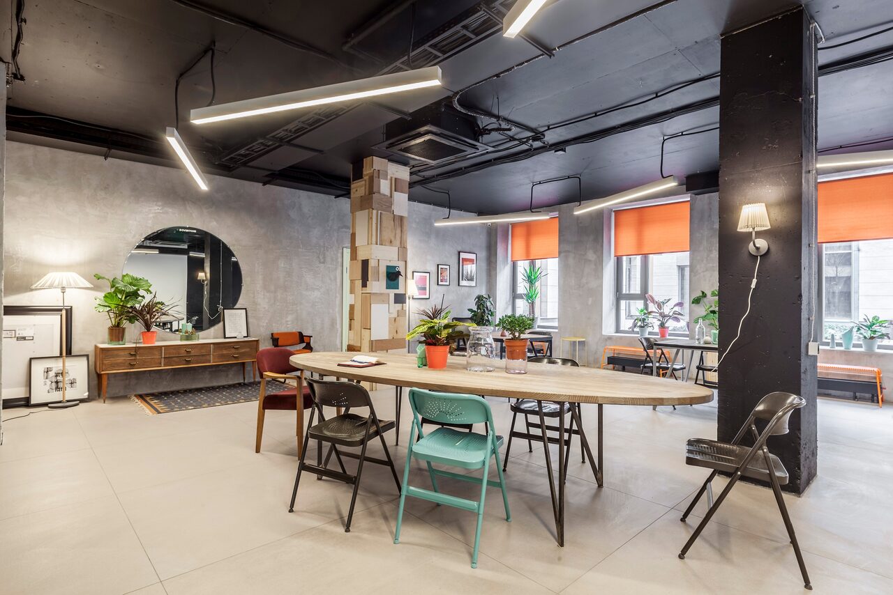 Арендовать "OVERTONE"  уютный лофт для тренингов