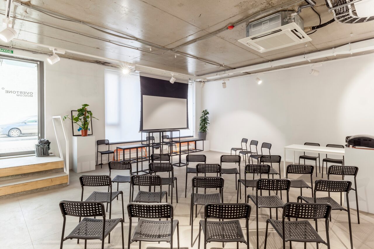 Арендовать "OVERTONE"  уютный лофт для тренингов