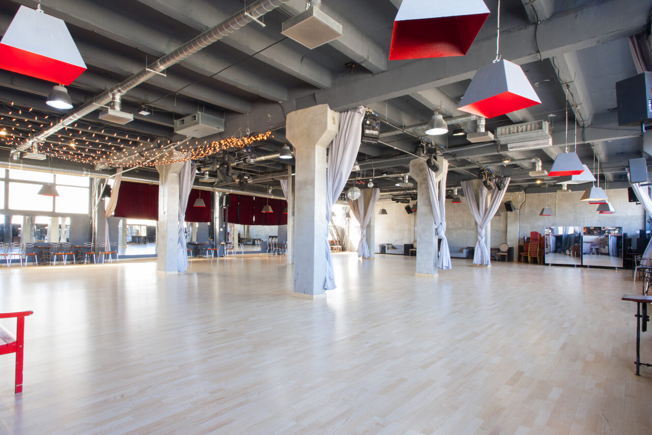 Арендовать Tango Center (Танго Центр). Лофт с большим танцполом