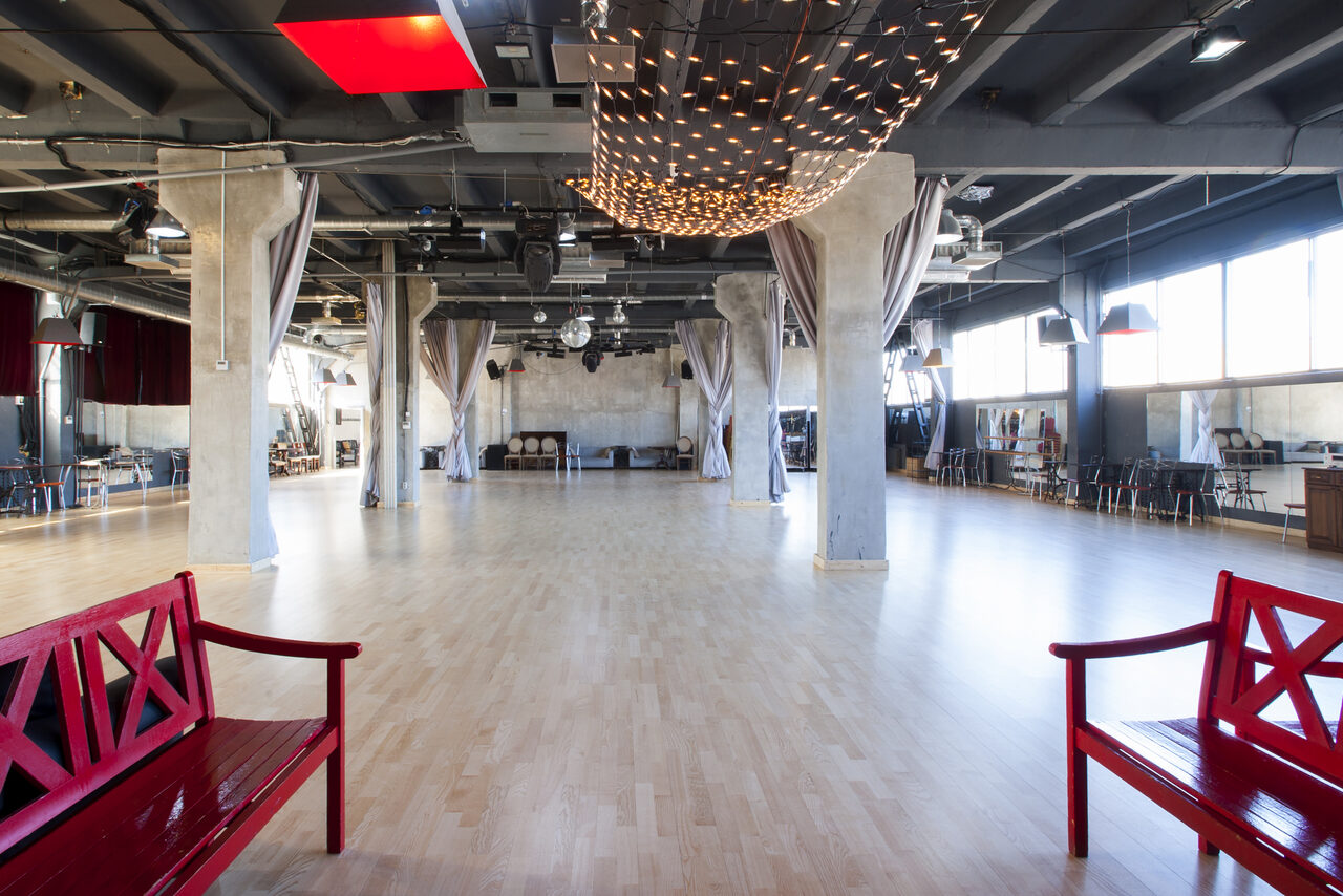 Арендовать Tango Center (Танго Центр). Лофт с большим танцполом