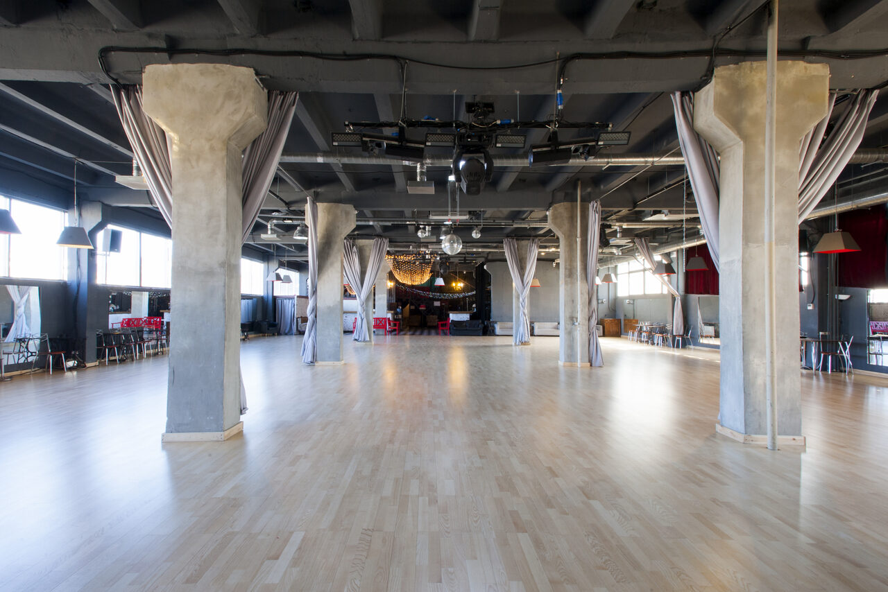 Арендовать Tango Center (Танго Центр). Лофт с большим танцполом
