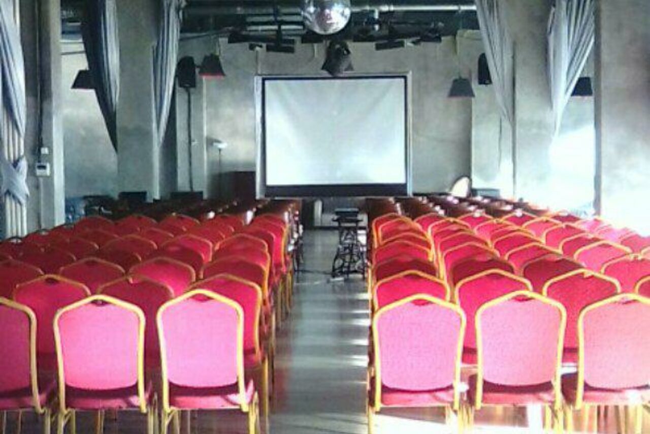 Арендовать Tango Center (Танго Центр). Лофт с большим танцполом