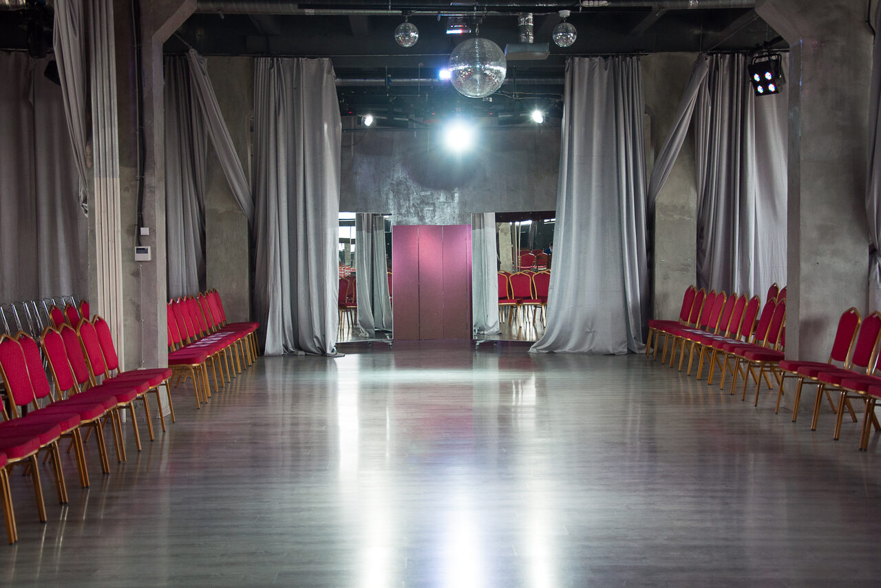 Арендовать Tango Center (Танго Центр). Лофт с большим танцполом
