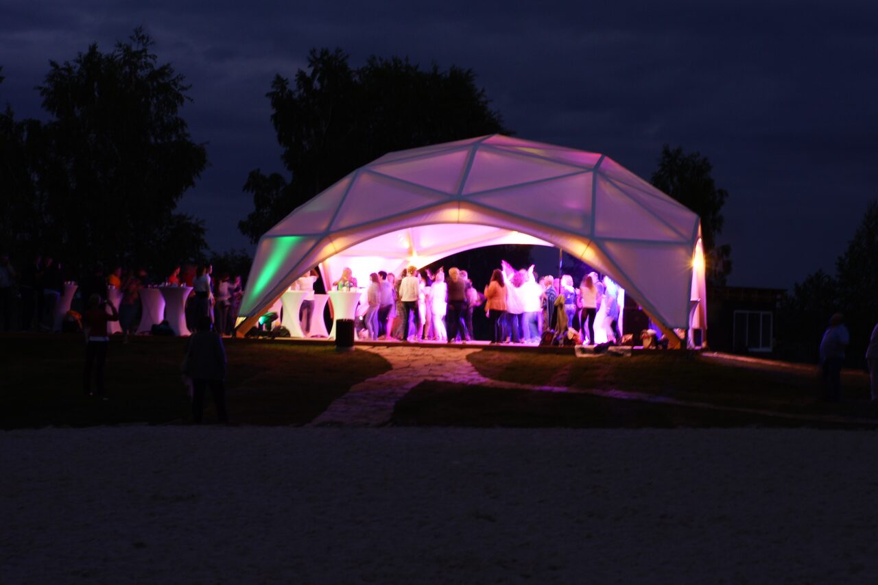 Арендовать Огонь Пляж