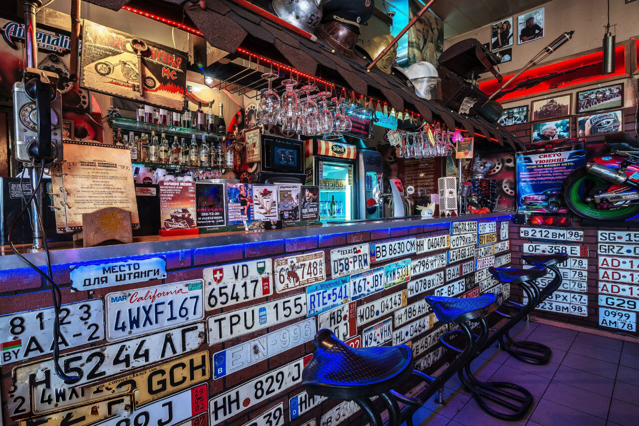 Арендовать Брутальный лофт с барной стойкой