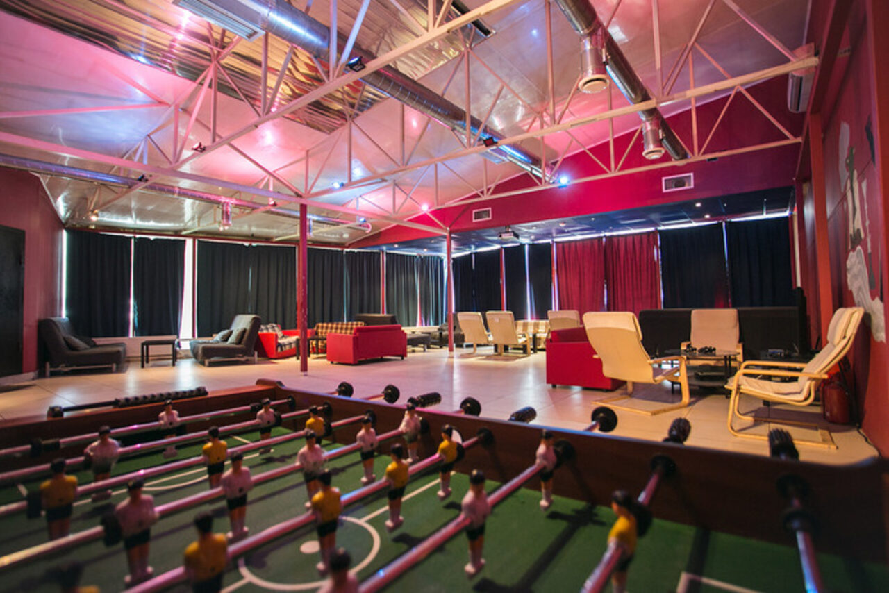 Арендовать Cosmo lounge loft&smouke. Лофт с настольными играми в ТЦ