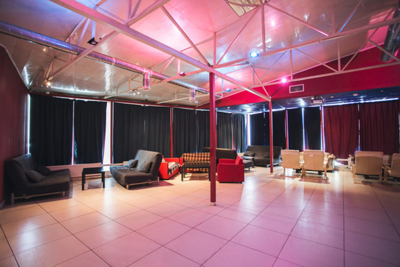 Арендовать Cosmo lounge loft&smouke. Лофт с настольными играми в ТЦ