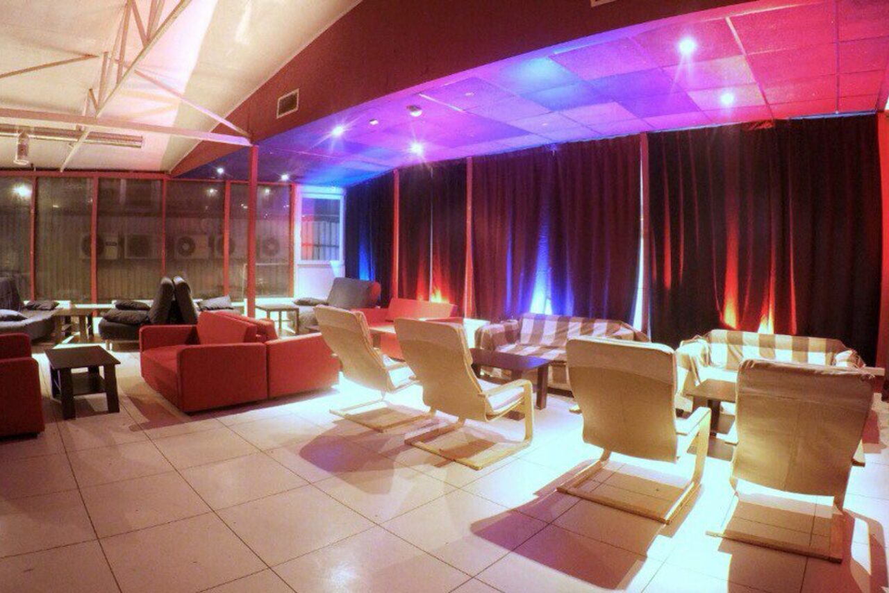 Арендовать Cosmo lounge loft&smouke. Лофт с настольными играми в ТЦ