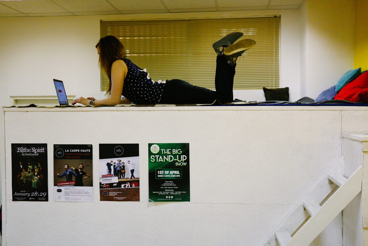 Арендовать Moscow English Club Аудитория с большим окном