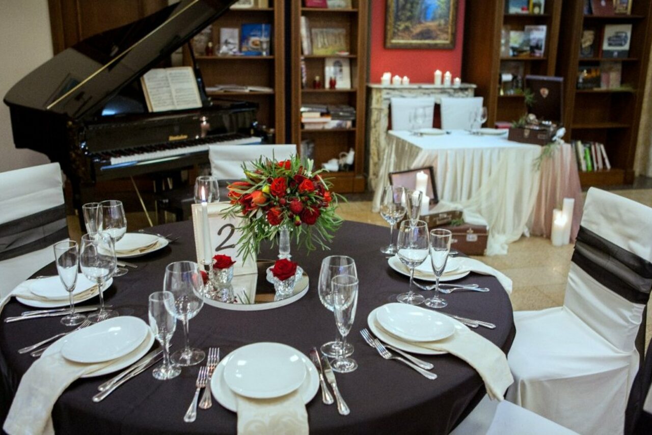 Арендовать Дом на Патриарших Арт-пространство в центре Москвы