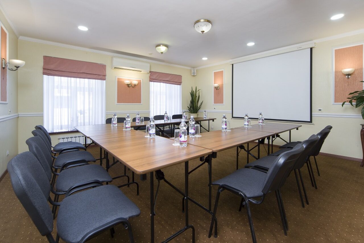 Арендовать Гостиница "АСТЕРИЯ" Конференц-зал гостиницы