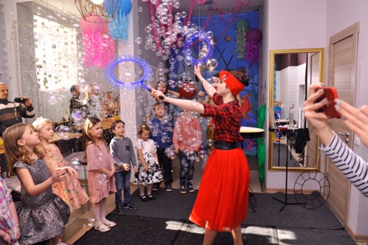 Арендовать Небольшой лофт с кухонькой 