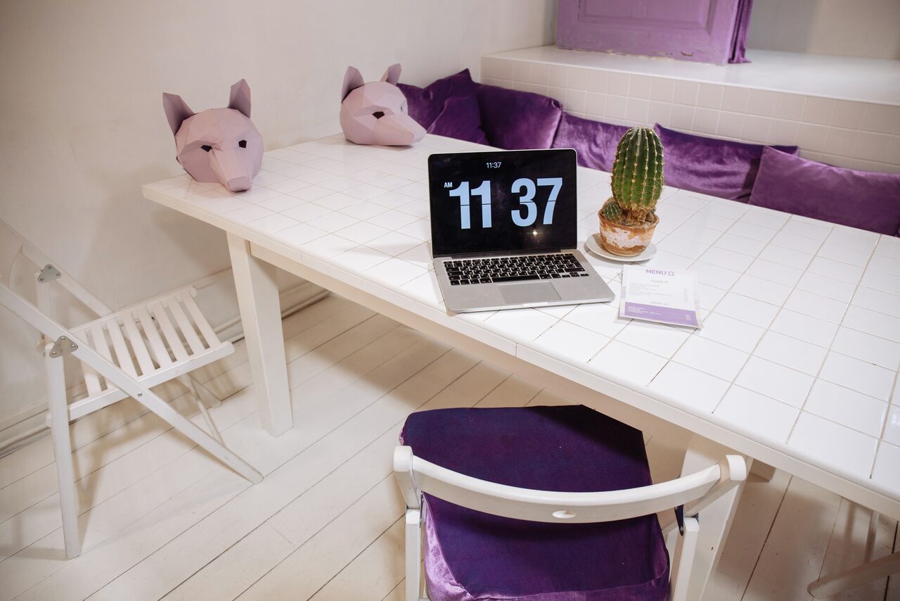 Арендовать Бесконечная гардеробная Фотогеничный лофт 