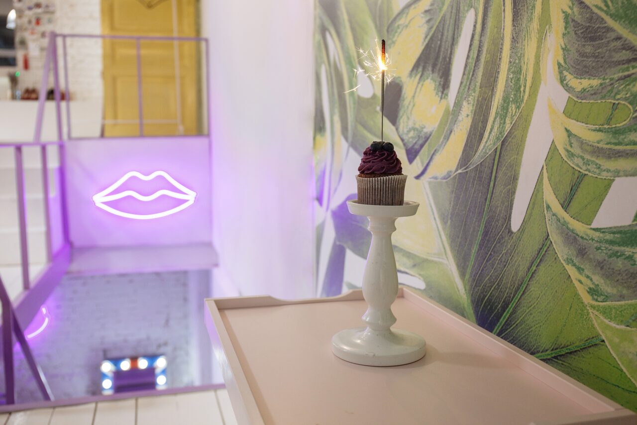 Арендовать Бесконечная гардеробная Фотогеничный лофт 