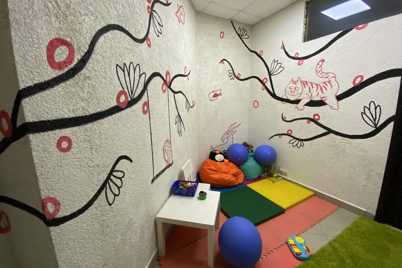 Арендовать Акваклуб FAMILIA Светлый кабинет в арт-пространстве