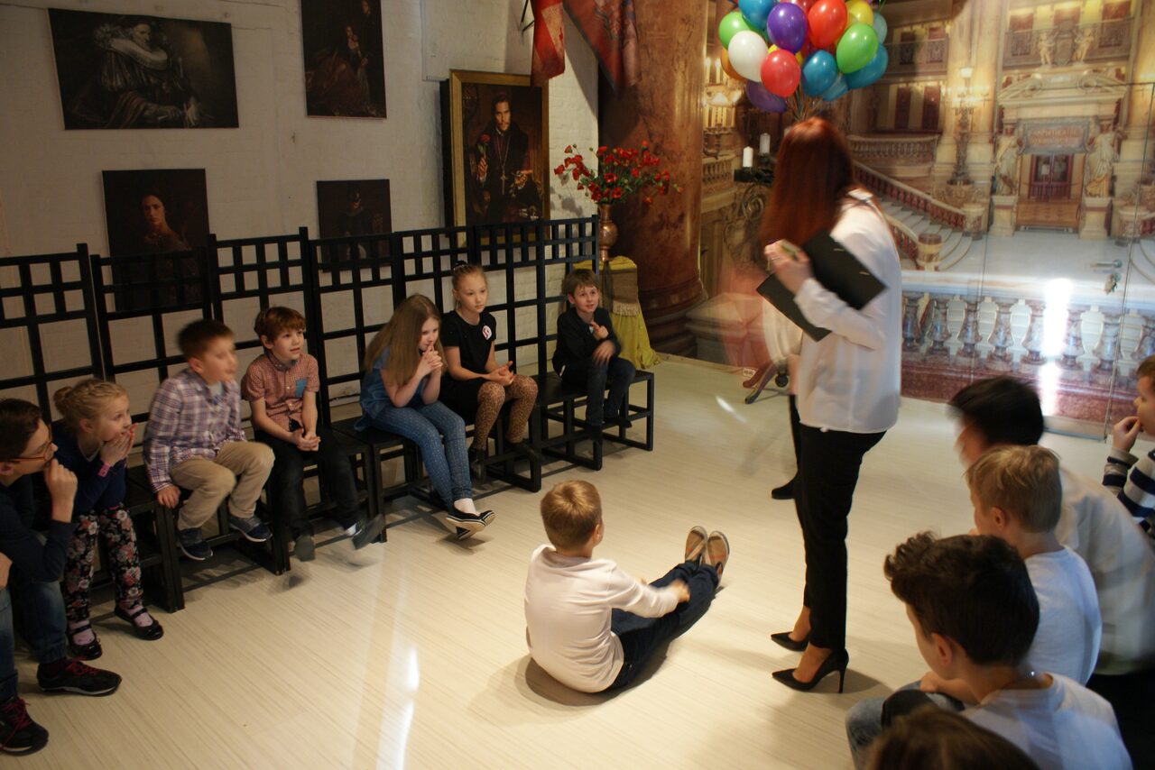 Арендовать Фотостудия Замок Гоя. Средневековый лофт 