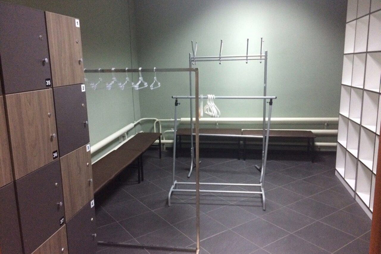 Арендовать Атмосфера. Зал с паркетом 