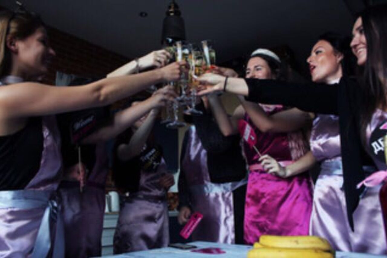 Арендовать Мини-лофт с кухней