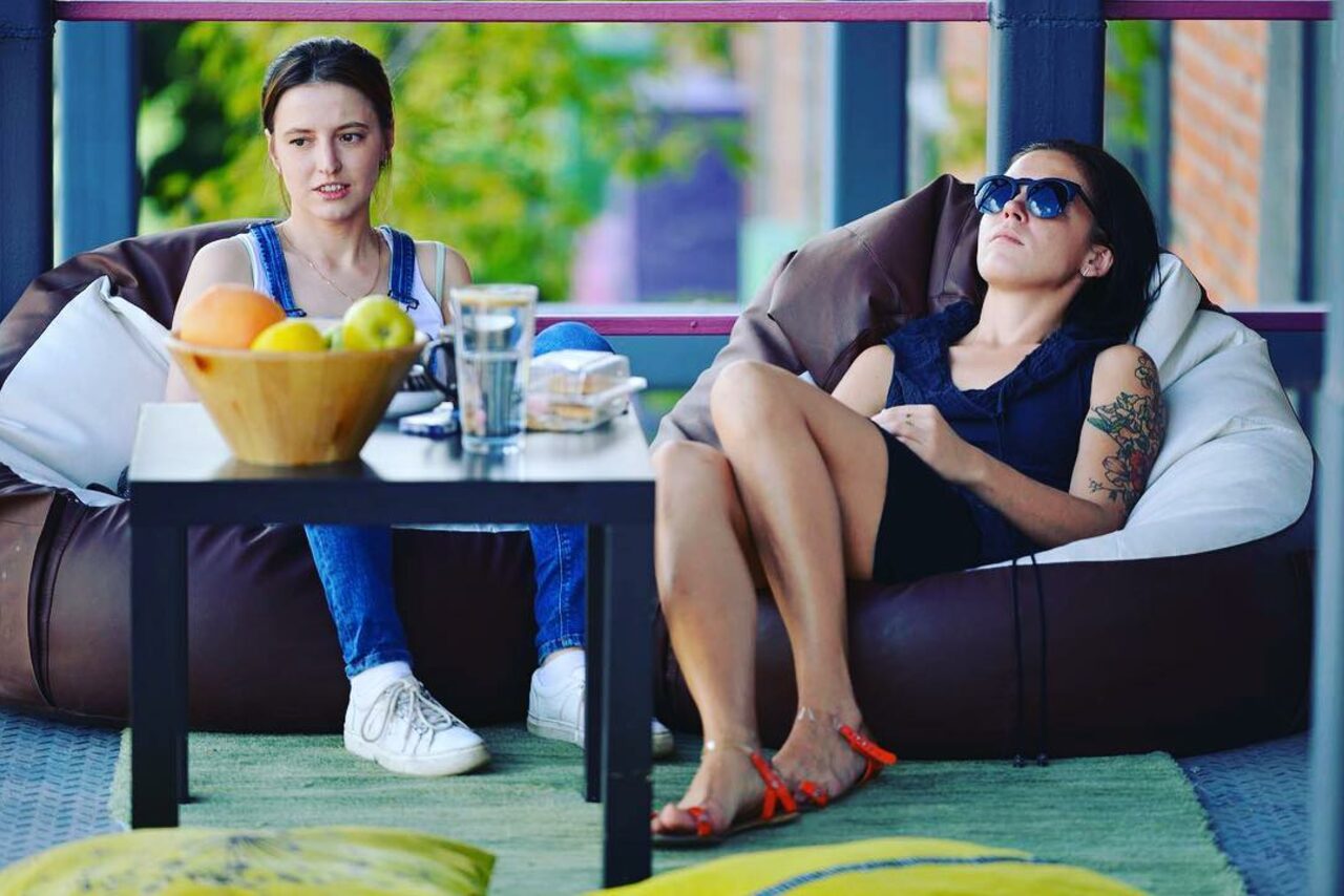 Арендовать Флакон Двухъярусный лофт с кухней 