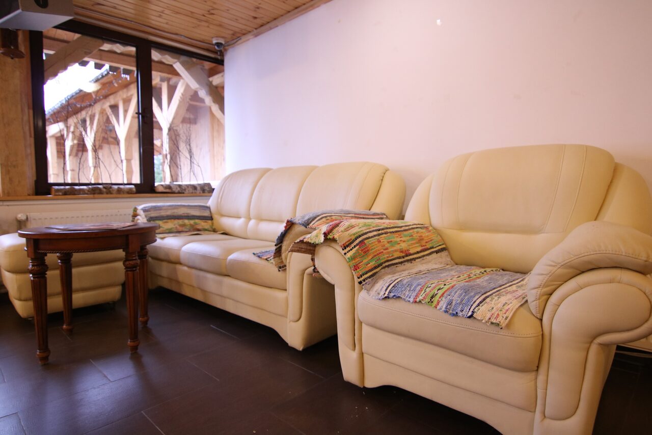 Арендовать Русский зал в Усадьбе Ромашково