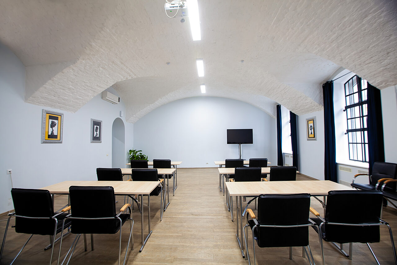 Арендовать  Конференц-зал в отеле