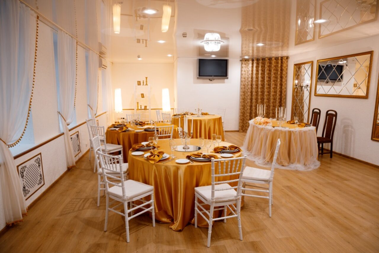 Арендовать Светлый зал. Canele