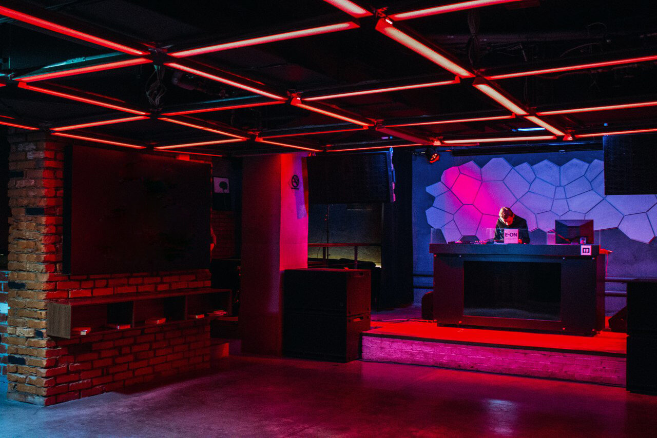 Арендовать Лофт с танцполов в Екатеринбурге 