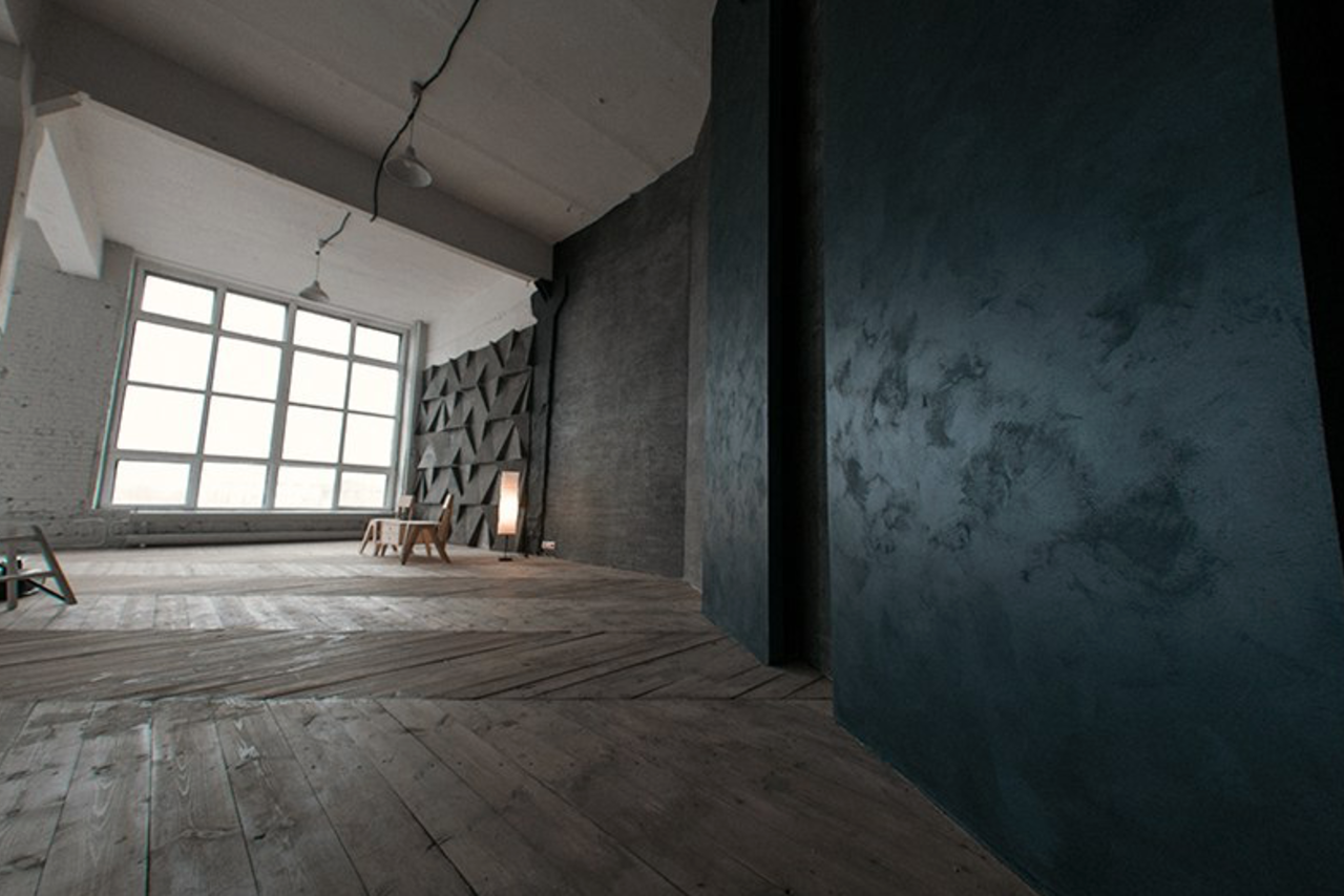 Арендовать Wood Studios Арт-лофт с колоннами на Электрозаводской