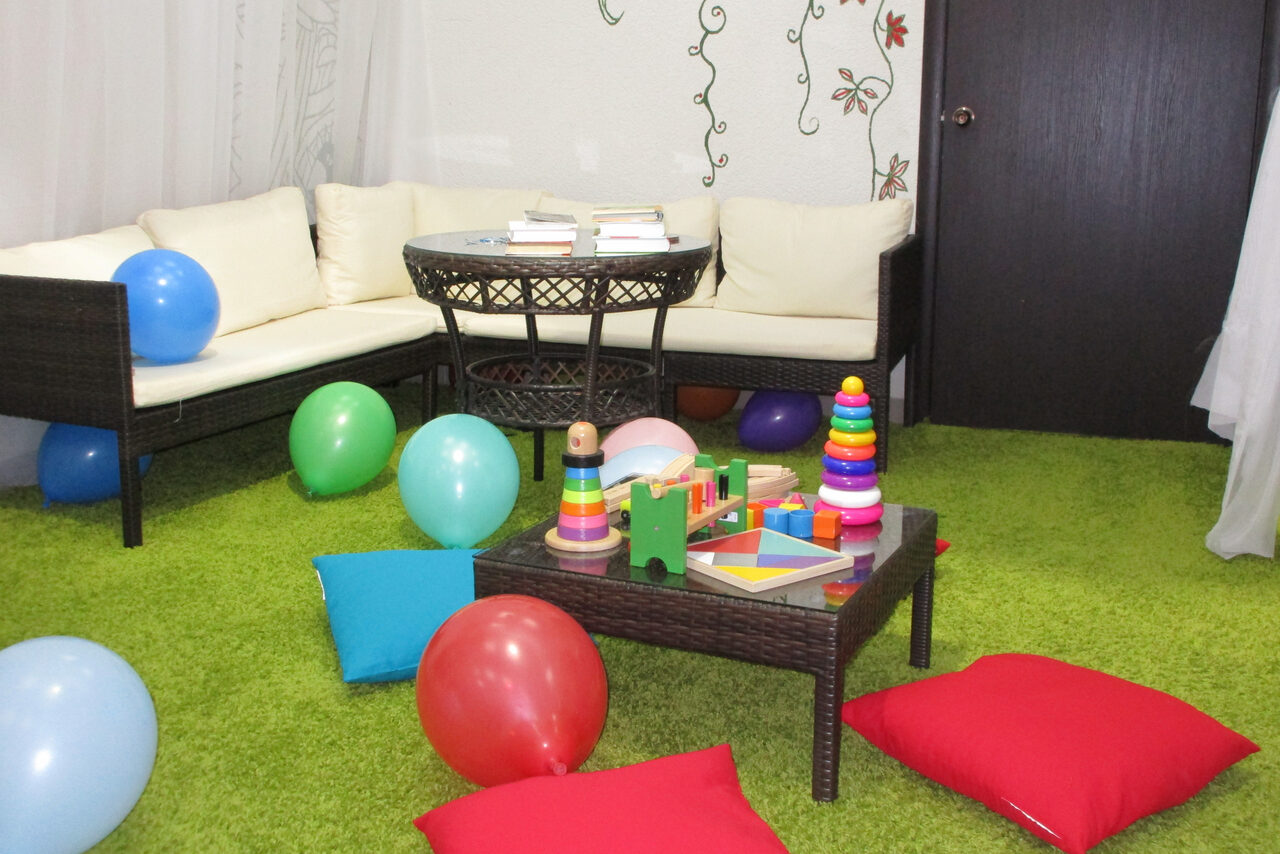 Арендовать Акваклуб FAMILIA Лофт для праздников на Академической