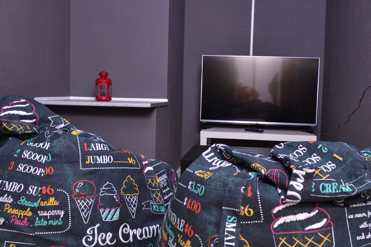 Арендовать Лофт для шумных вечеринок или уютных дружеских встреч