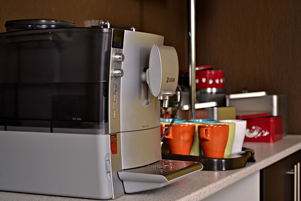 Арендовать Лофт для шумных вечеринок или уютных дружеских встреч